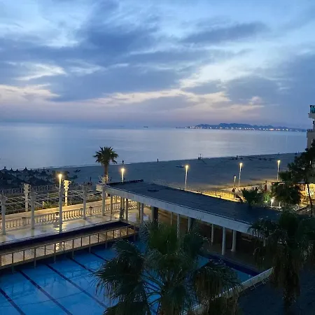 Alain Beachfront With Seaview Apartment
