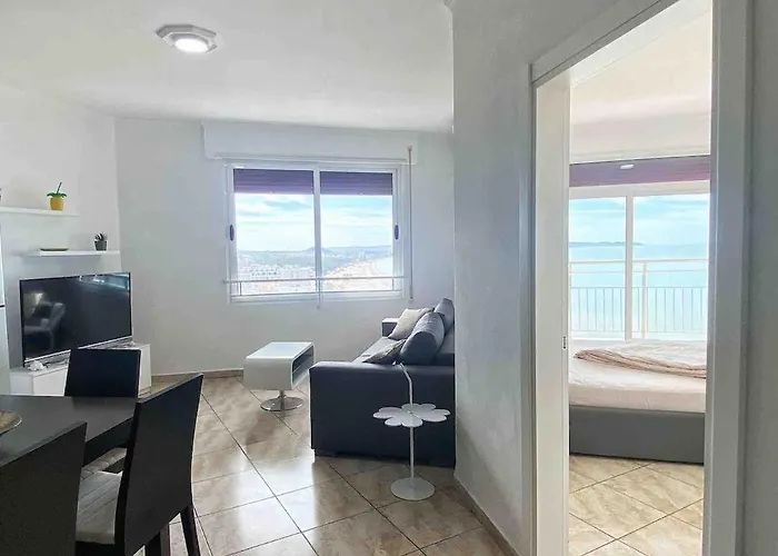 Alain Beachfront With Seaview